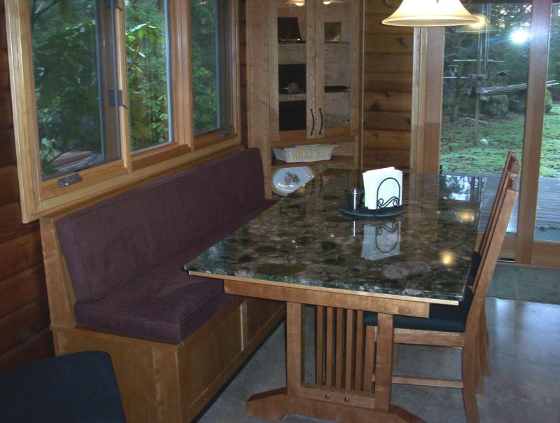 0104BenchSeatTable.JPG