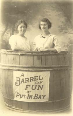 1894 - Mother on the left.jpg