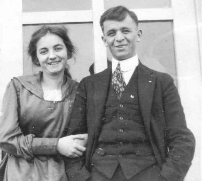 1913 - George Wisner and wife.jpg