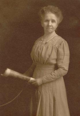 1918 - Mary Foley Wisner - Mother of Sally Wisner Fitzgerald - see 1918b for story.jpg