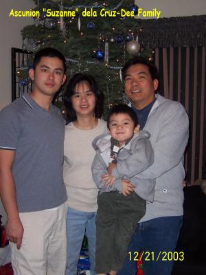 Suzanne dela Cruz-Dee Family