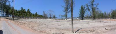 u38/win13/medium/40272031.KhaoLakBeachBetweenMagicLagoonandBanNamKhem2Med.jpg