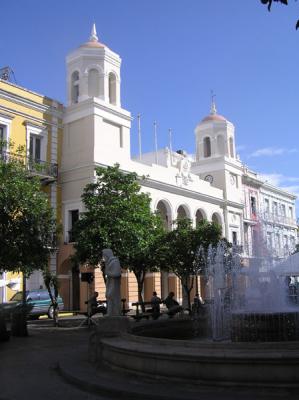 City Hall in the Plaza De Armas