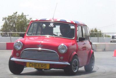 u39/9146gt/medium/25744404.MiniCooper002.jpg