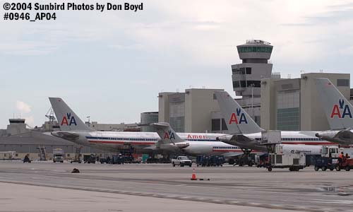2004 - Concourse D and the new D-Tower aviation airline stock photo #0946