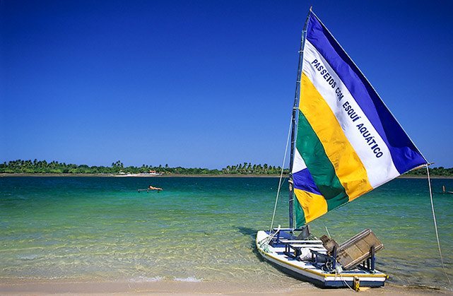lagoa jijoca com barco