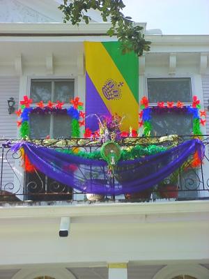 MG05SolomonStBalcony2.jpg