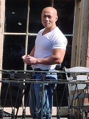 BalconyWeightlifter.jpg