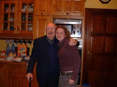 u39/anthonyr/medium/25360556.2003GrandadBohillBday30.jpg