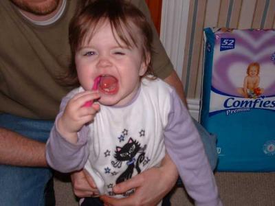 u39/anthonyr/medium/25360745.BrushingTeeth.jpg