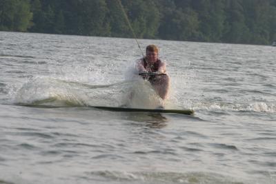Tim wakeboarding