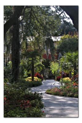 Houmas House Back Walkway
