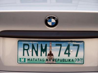 License plate with the Rizal Monument