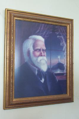 Oscar Laighton, in Hotel Lobby