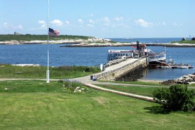 oceanic-lawn-dock-M0921-72lg.jpg