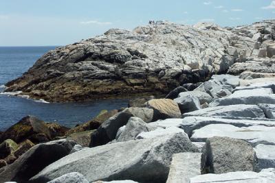 shore-rocks-M1018-72lg.jpg