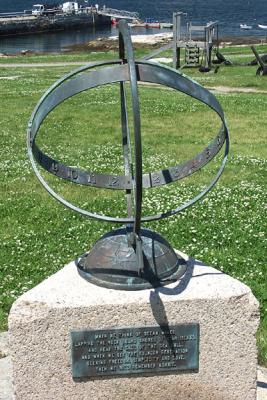 sundial-M1025-72lg.jpg