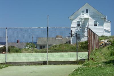 tennis-court-building-M1026-72lg.jpg
