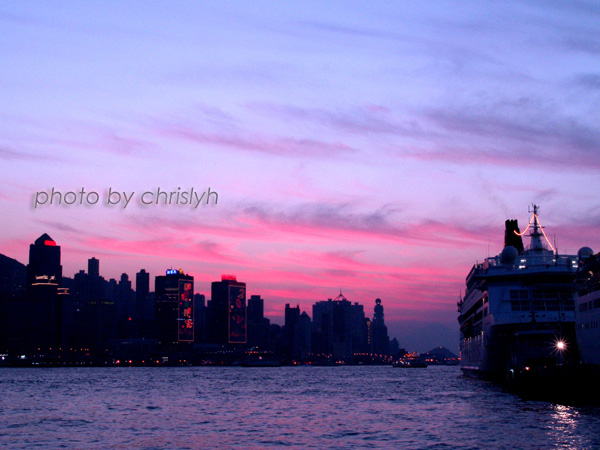 Victoria Harbour (magic hours 1) ۦ