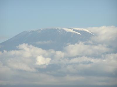The plateau atop Kiliminjaro - 19000ft.JPG