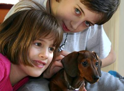 Children with new Puppyby Patt