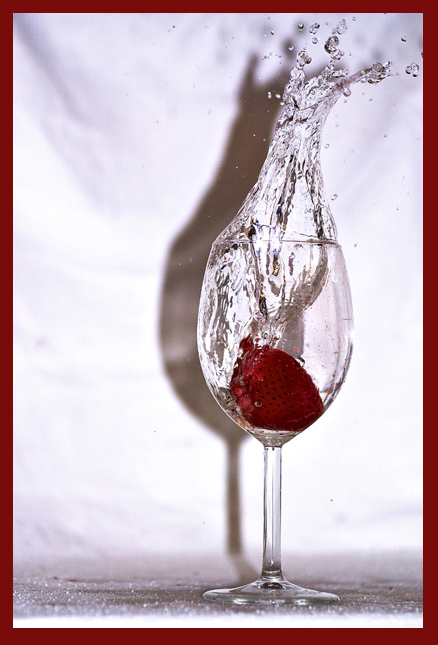 <b>Strawberry Splash on a Shoestring*<b><br><font size=1>by Patt</font>