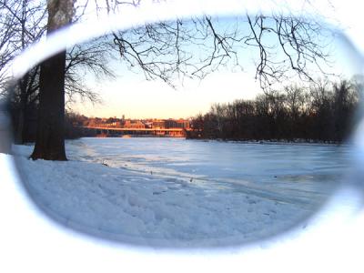 Through The Sunglass (*)