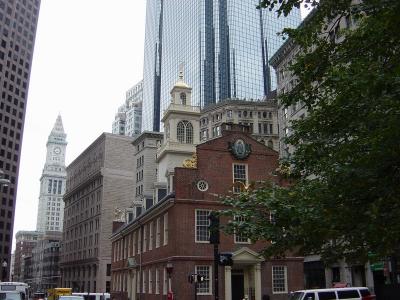 A05405 architecture contrast.jpg