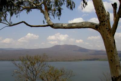 Volcan Masaya across the lake