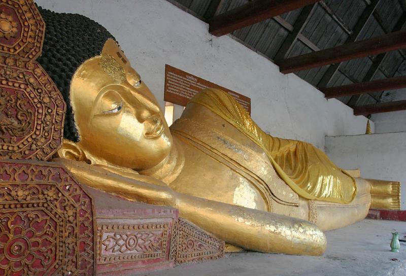 Reclining Buddha - Wat Chedi Luang, Chiang Mai