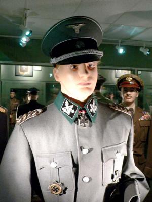 Uniform 1