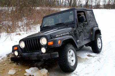 The tires on the drivers side were both sitting on ice, so no traction there either. :(