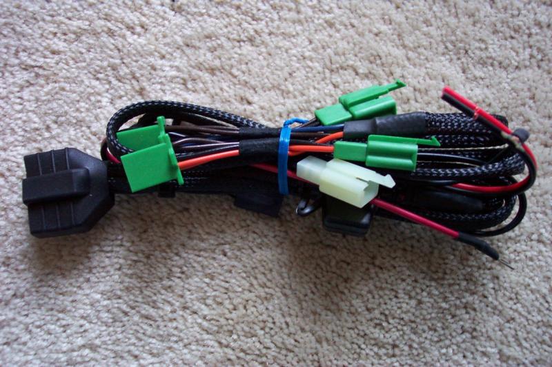 This is the wire harness to plug the G Force directly into the GL1800 with no splicing needed