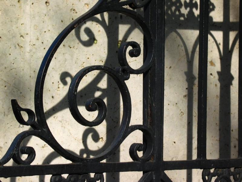 Ombres et grilles
