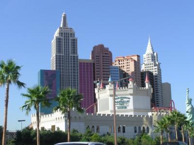 u39/goeoenk/medium/25318019.LasVegasSkyline.jpg