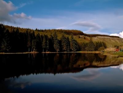Ledcrieff Loch and Lundie Crags.