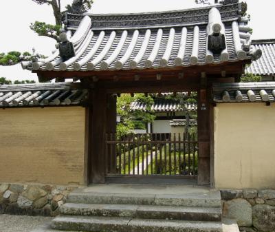 nara.doorway.jpg