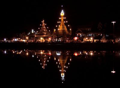 Jong Kham Lake, night