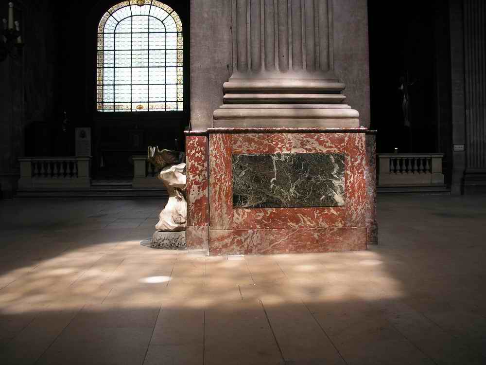 Eglise St Sulpice in Paris