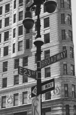 NY0812