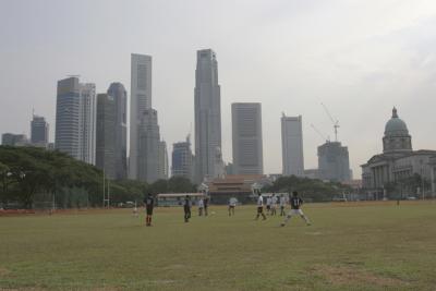 041012_fball001.jpg