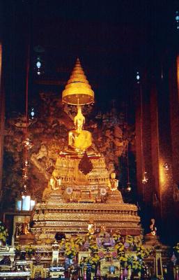 Bangkok Grand Palace Golden Buddha.JPG