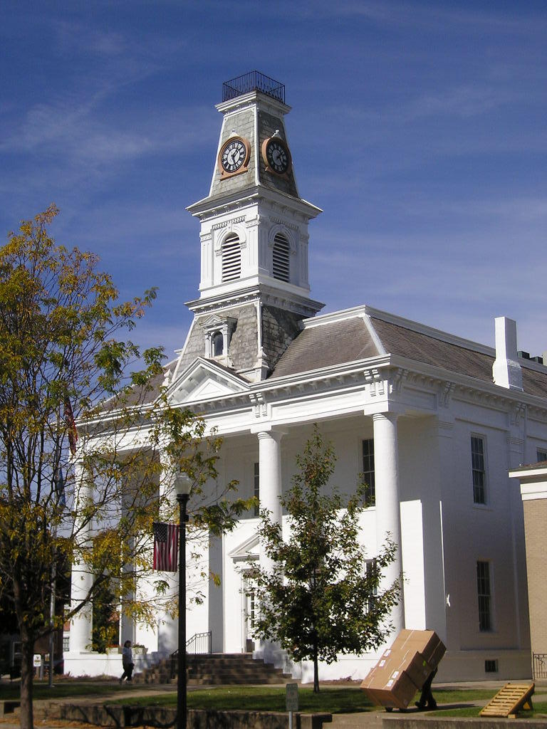McConnelsville, Ohio - Morgan County Courthouse
