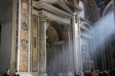 Saint Peters Basilica.jpg