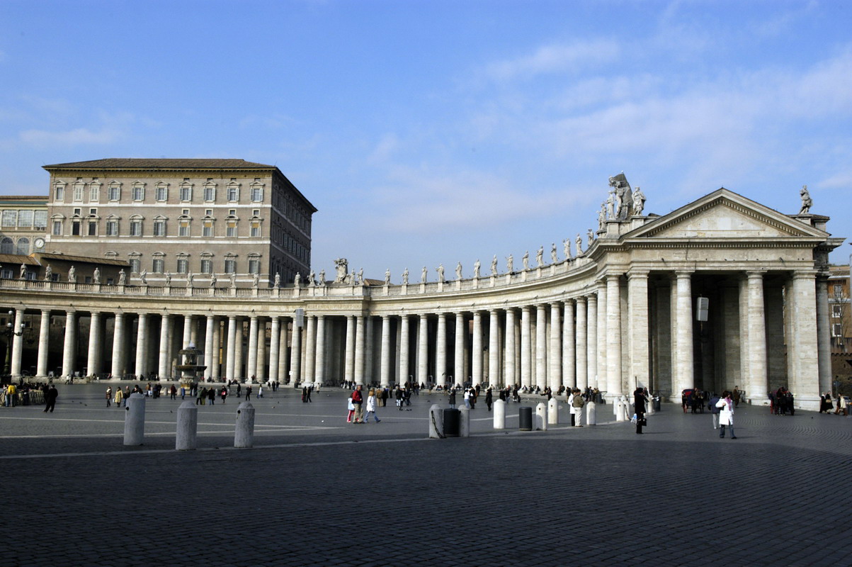 Piazza San Pietro.jpg