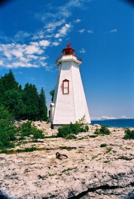 u39/kjosker/medium/25273499.LakeHuronLighthousesB640129370R1E003.jpg