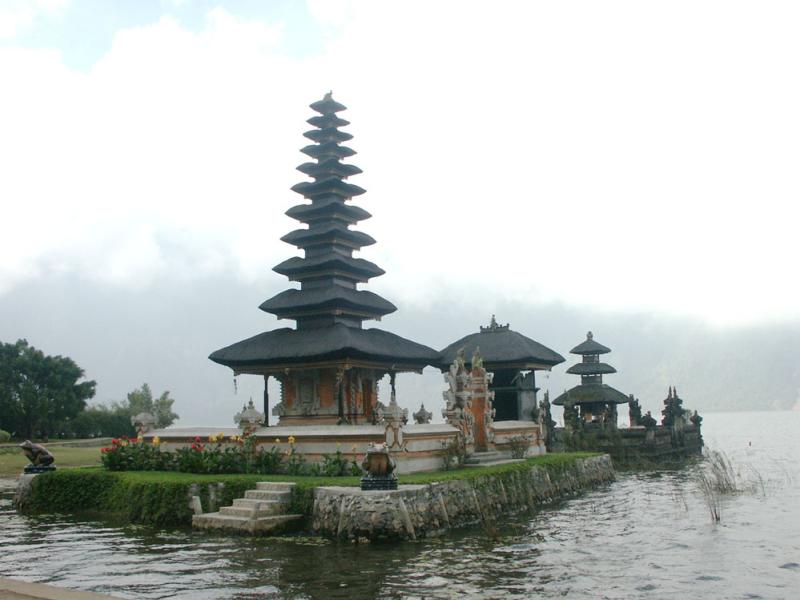 Pura Ulun Danau 1
