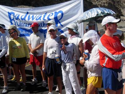 My boyfriend Art Webb (Dean Karnazes in yellow shorts & Francesca Conte #32 in yellow shirt)