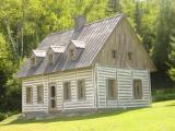 La maison de Dosithée dans la télé-série (2)