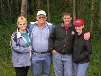 u39/livebait/medium/32477715.karejimdeantrish1.jpg